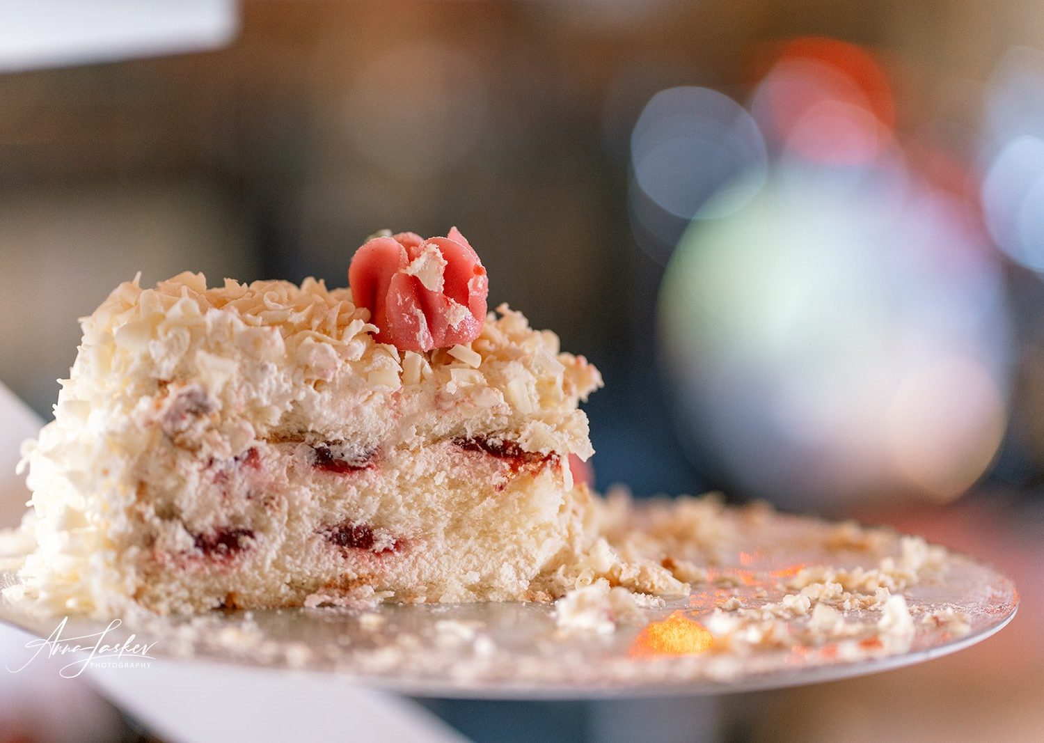 Juhlatarjoilut syntymäpäiviin ja muihin juhliin.